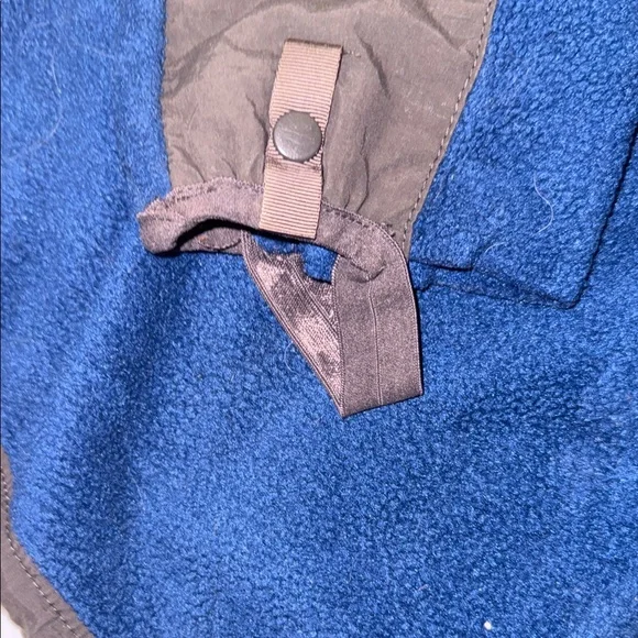 The North Face Blue and Black Fleece Jacket - Picture 9 of 12